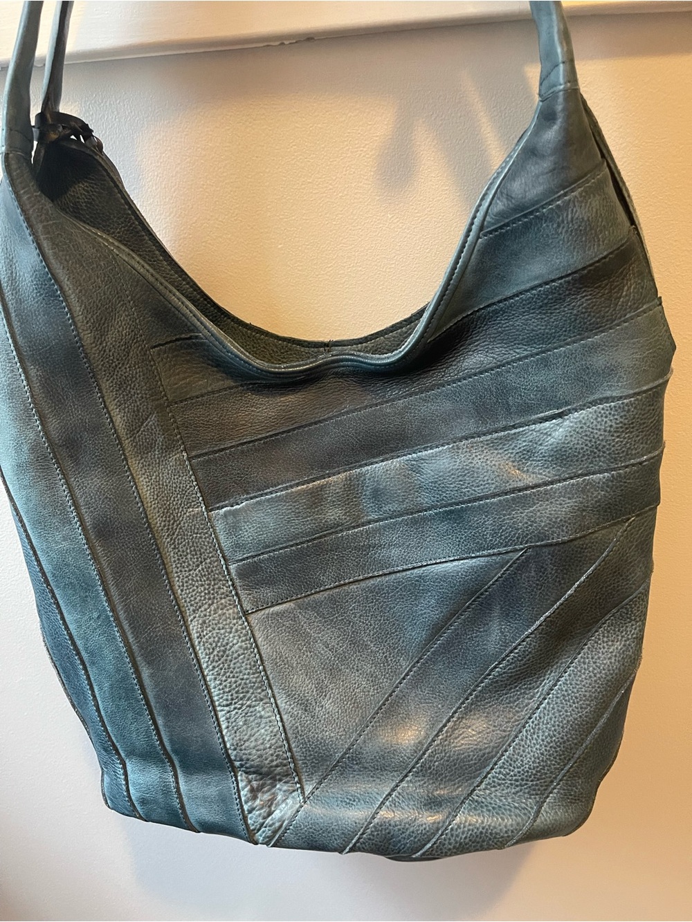 Latico Leathers Kiki Shoulder Bag in Denim NWT - Picture 2 of 6